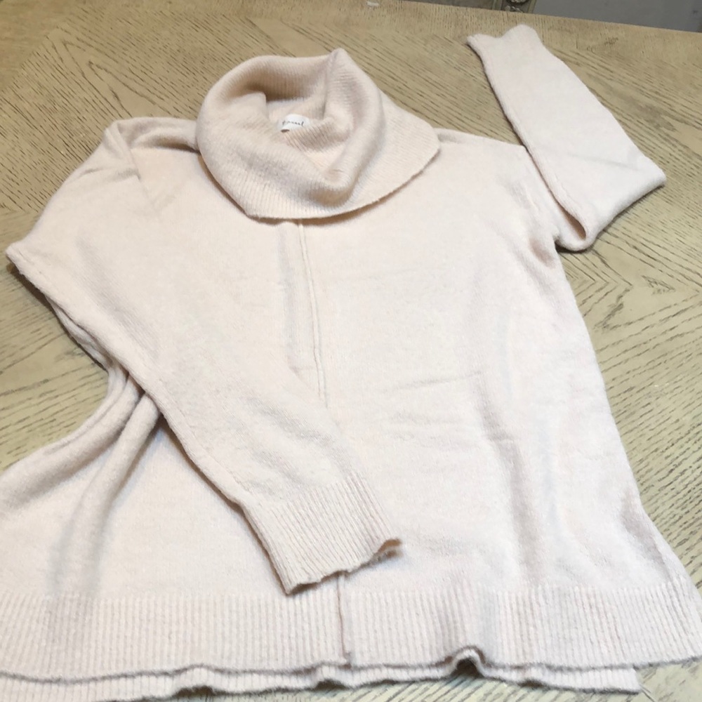 Sweater - Picture 5 of 5